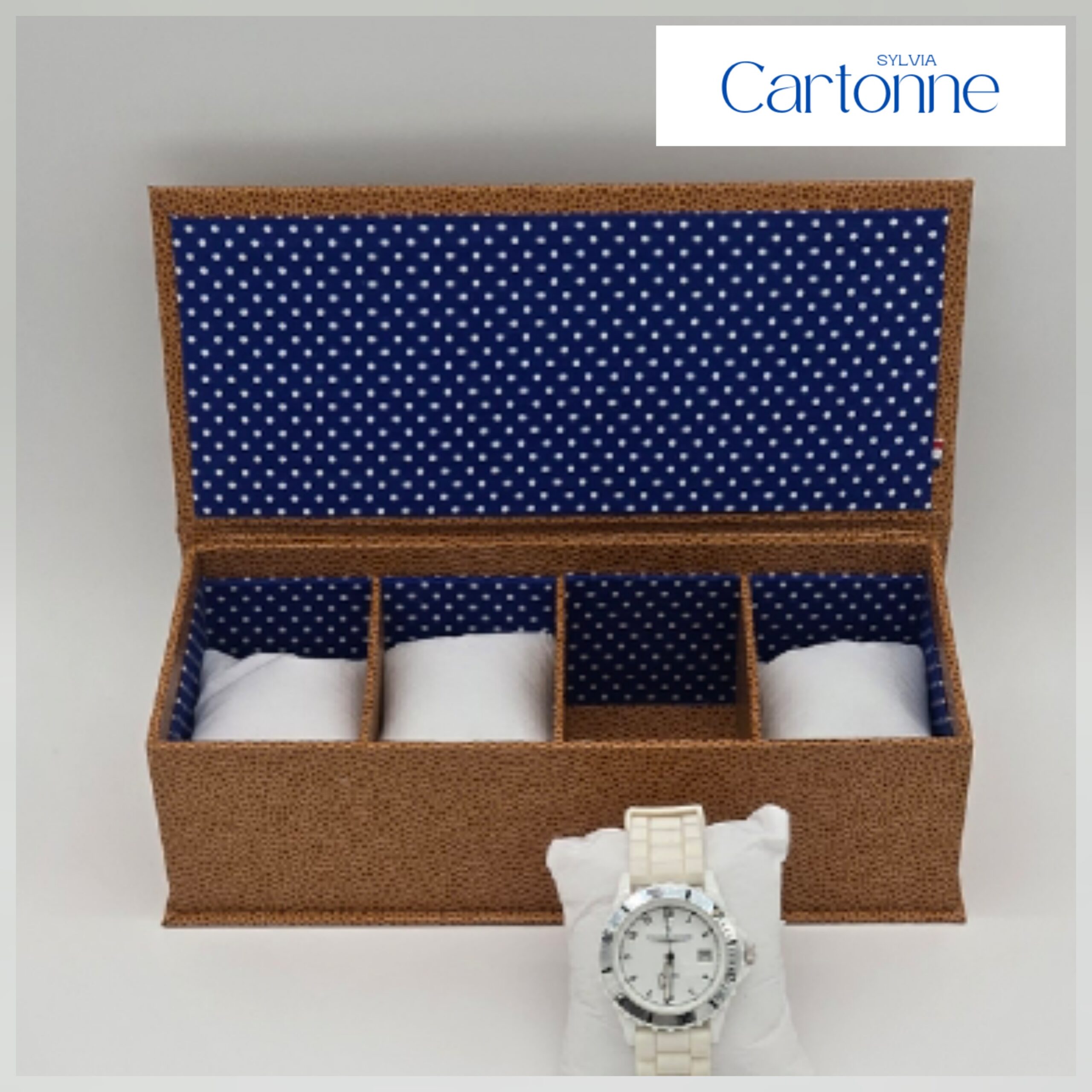 Coffret 4 montres Camel ouvert