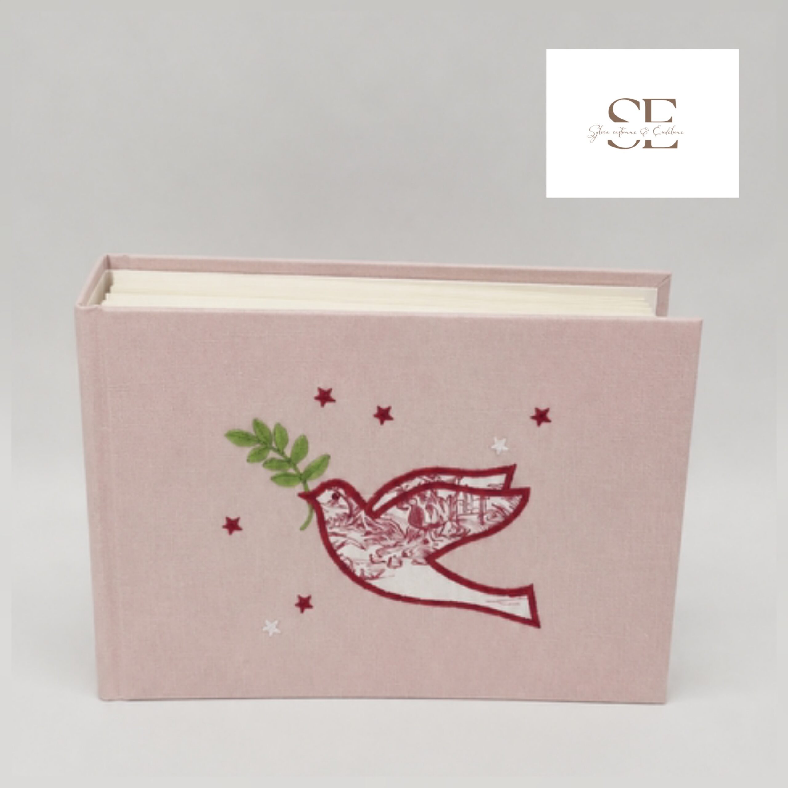 Mini album brodé Colombe