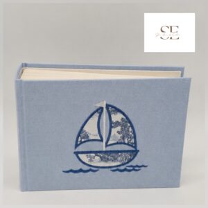 Mini album brodé Voilier
