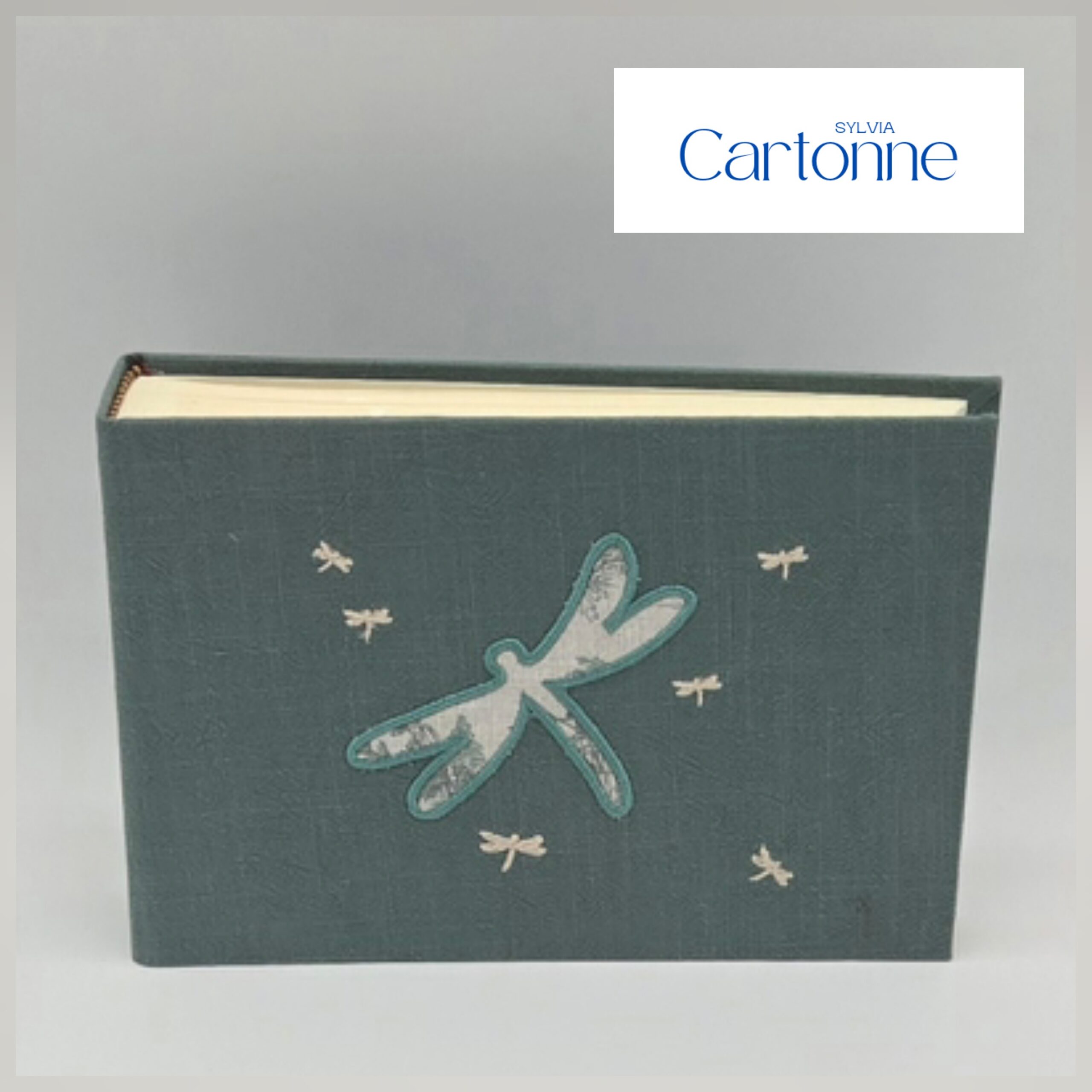 Mini album brodé Libellule