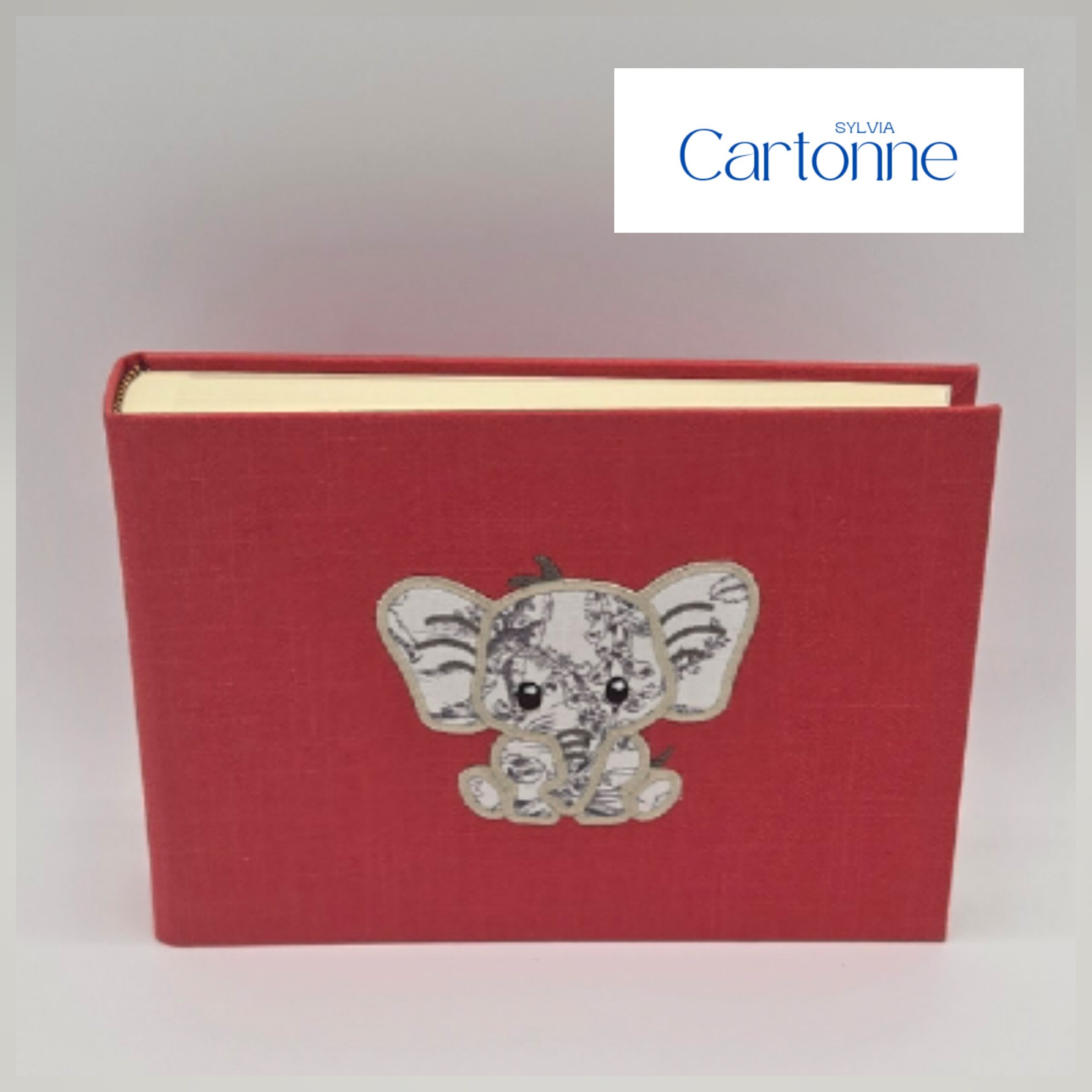 Mini album brodé Eléphant